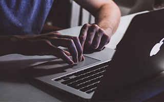 维纳尔杜姆渴望下赛季重返英超，他与达曼协作合同今夏到期